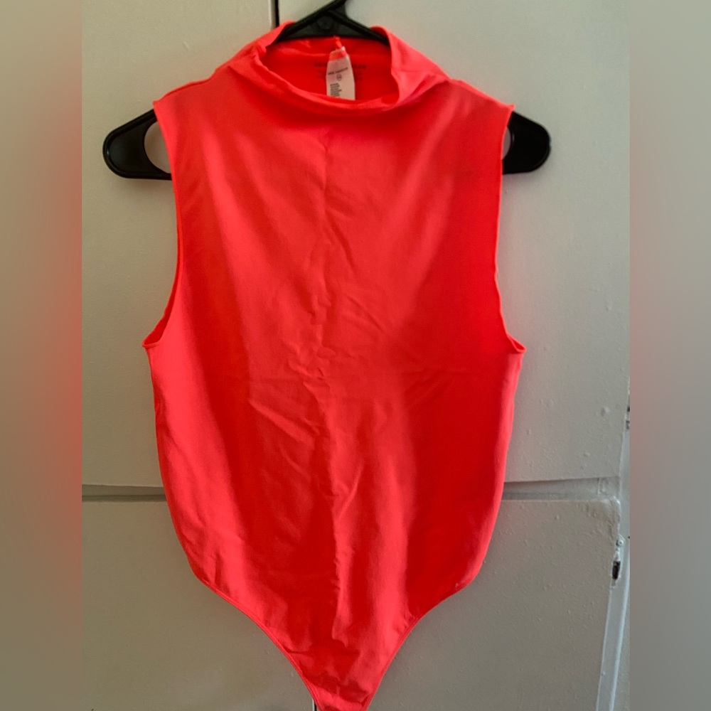 Good American top size 5/6